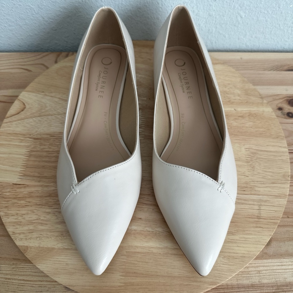 Journee Collection Carmin Womens Pointed Closed Toe Ballet Flats new